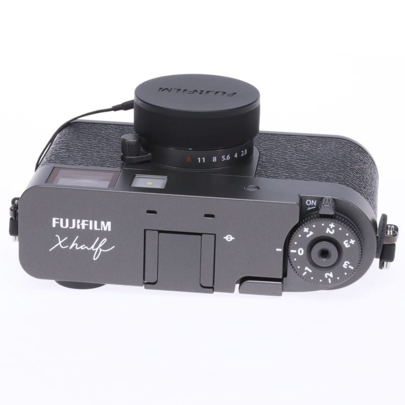 X half (FUJIFILM X-HF1) チャコールシルバー