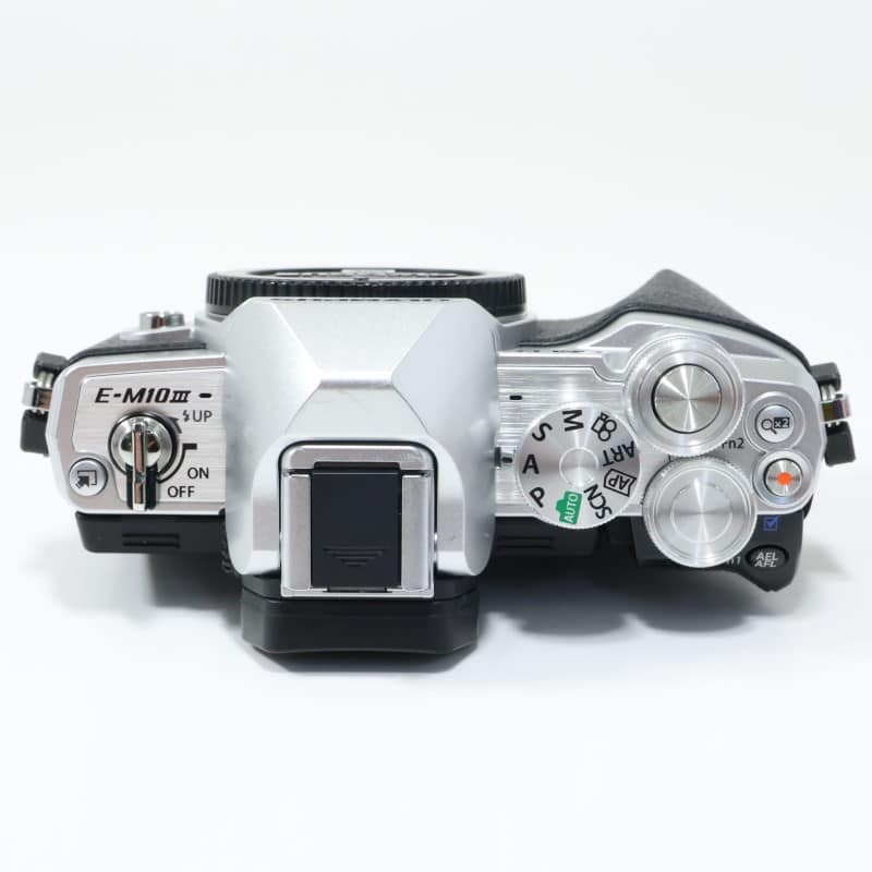 OM-D E-M10 Mark III ボディー シルバー