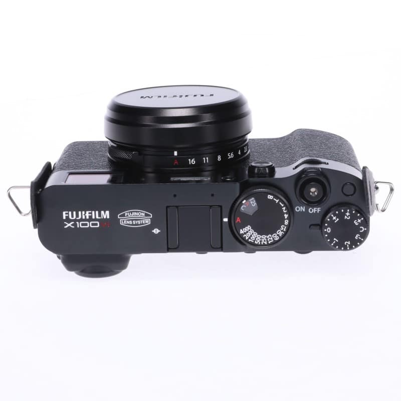 FUJIFILM　カメラ 71+g5Z+ZbLL._UF1000,1000_QL80_.jpg