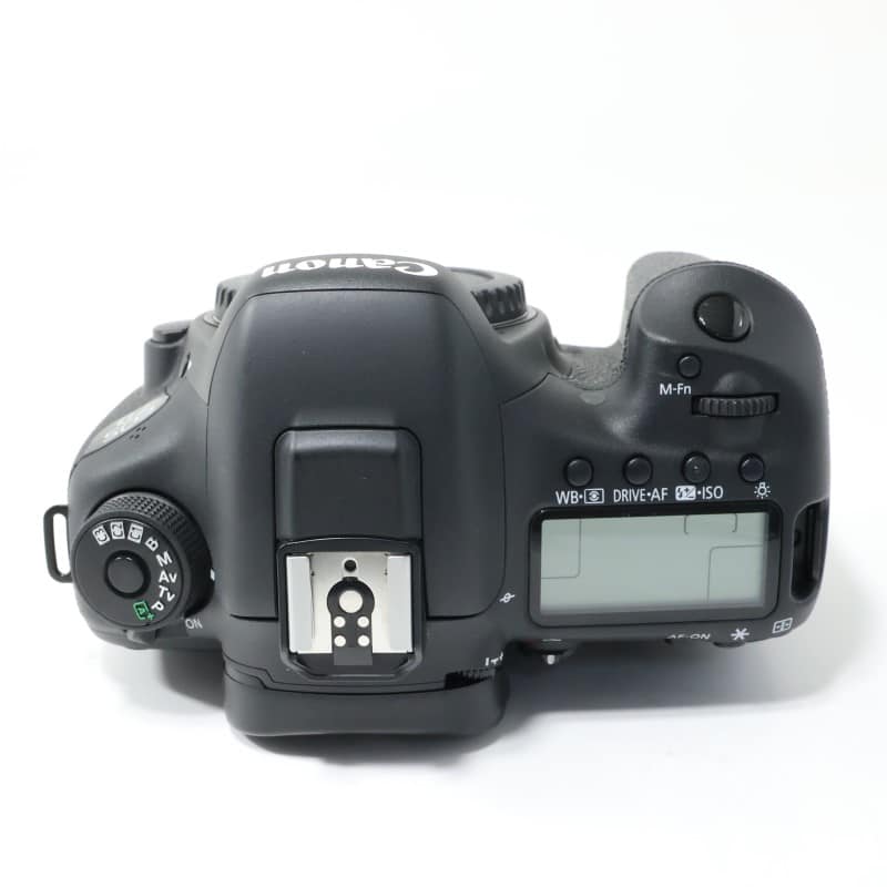 EOS 7D Mark II ボディー