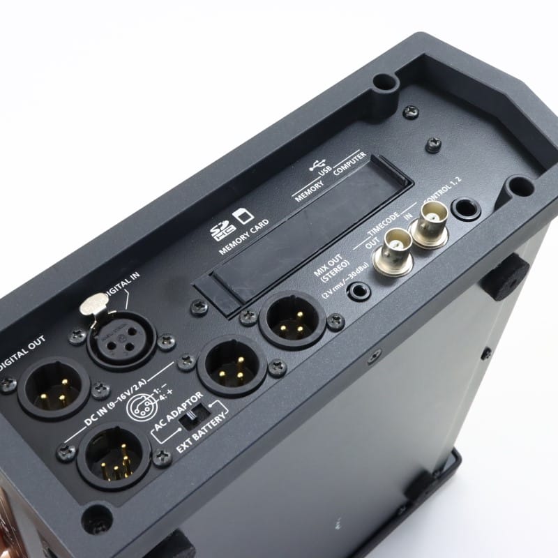 Roland R-88 [8チャンネルポータブルレコーダー] 中古 C2120168147480