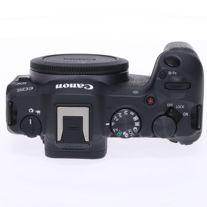 EOS R8