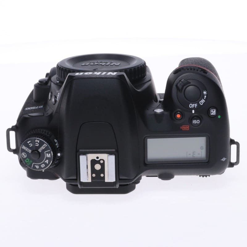 D7500 ボディ