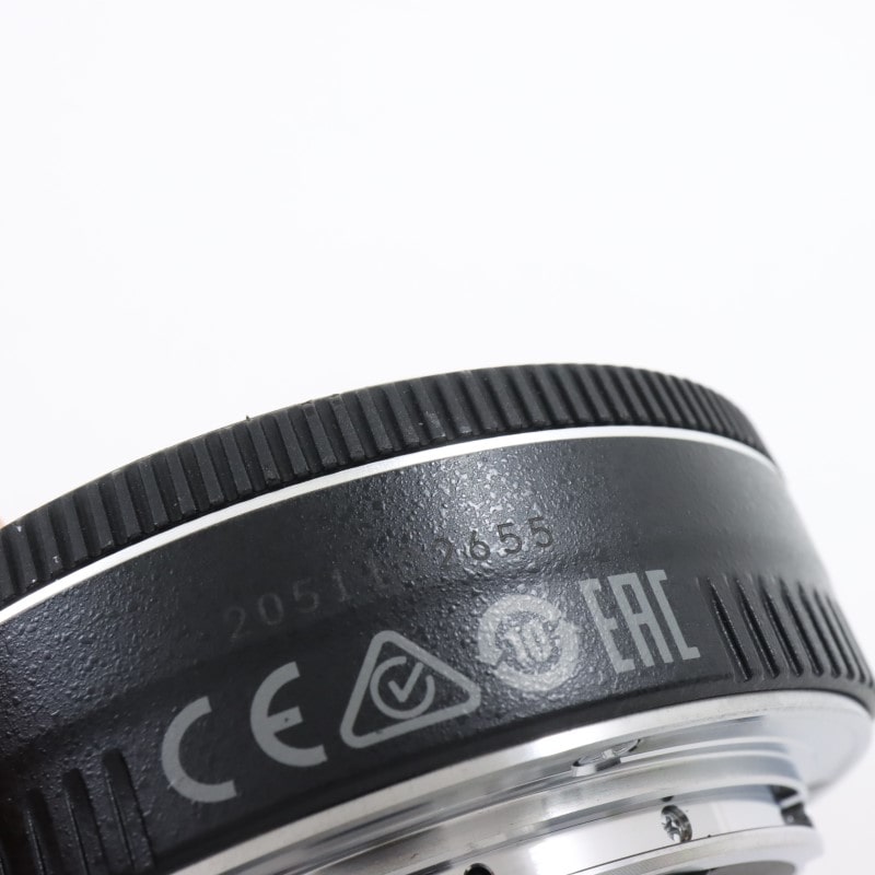 EF 40mm F2.8 STM ブラック
