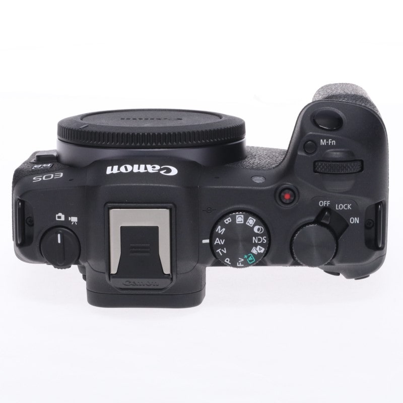 EOS R8
