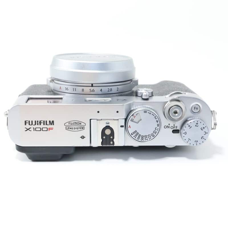 富士フイルム FUJIFILM X100F シルバー 中古 C2120174815786