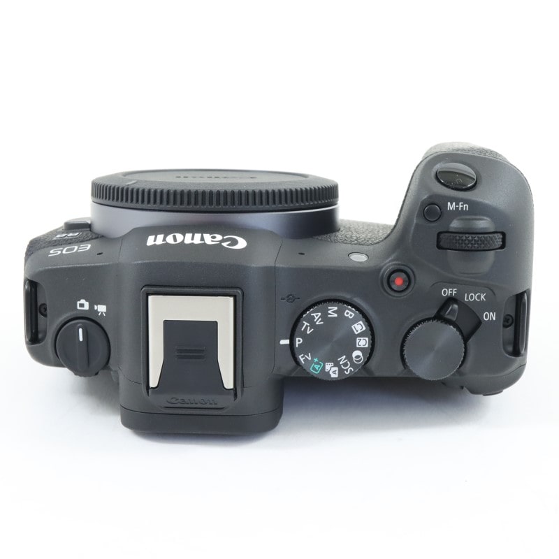 EOS R8