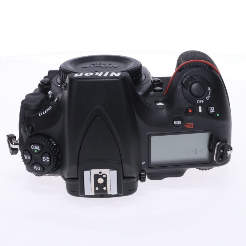 D810