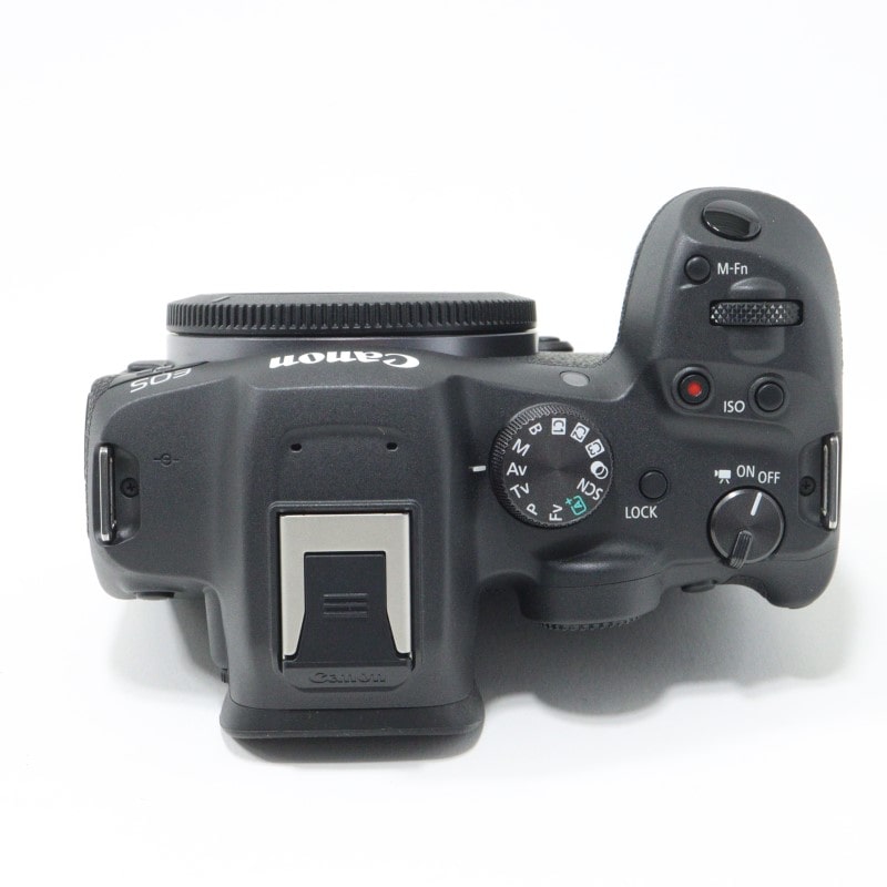 EOS R7