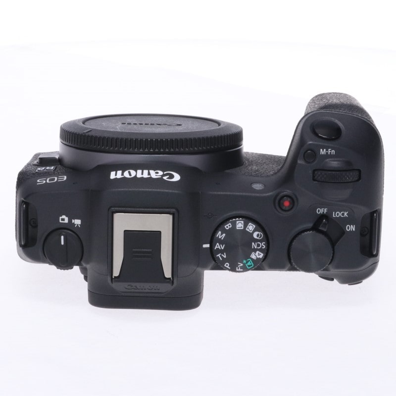 EOS R8