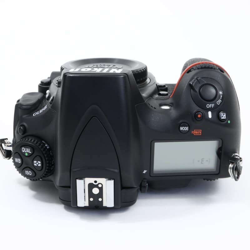 D810
