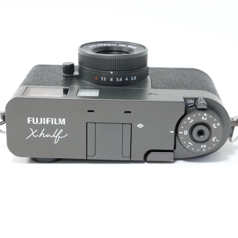 X half (FUJIFILM X-HF1) チャコールシルバー