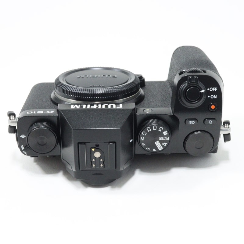 FUJIFILM X-S10