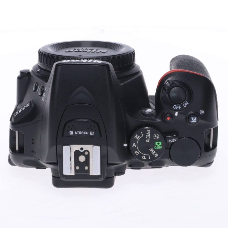 D5600 ボディ
