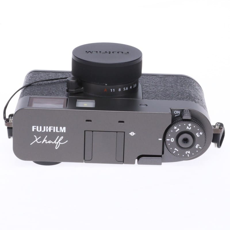X half (FUJIFILM X-HF1) チャコールシルバー