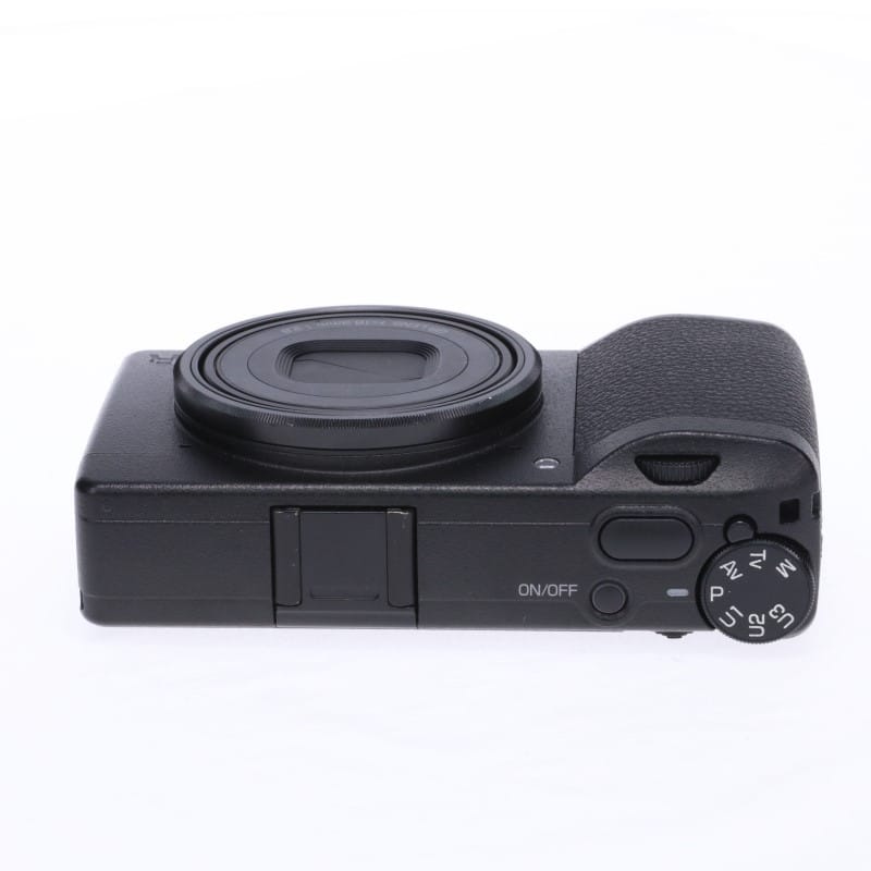 RICOH GR III