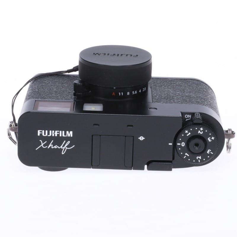 X half (FUJIFILM X-HF1) ブラック