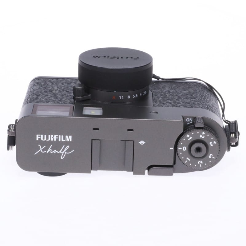 X half (FUJIFILM X-HF1) チャコールシルバー