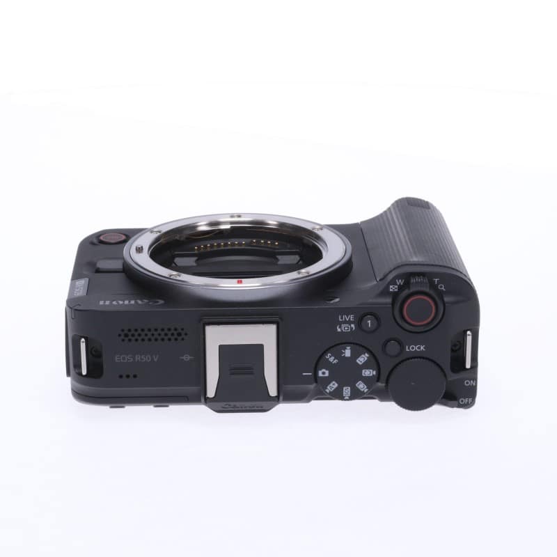 EOS R50 V