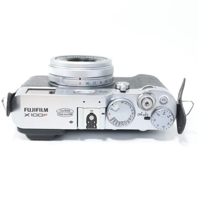 【完動美品】Fujifilm X100F シルバー コンパクトデジタルカメラ 中古】FUJIFILM 富士フイルム FINEPIX X100 シルバー コンパクト