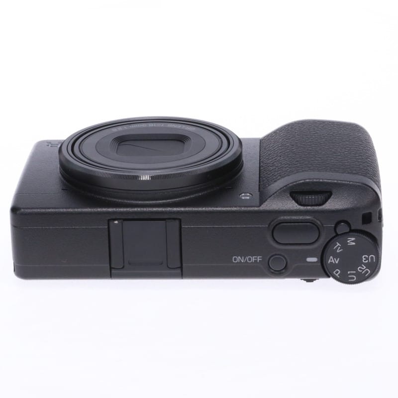 RICOH GR III