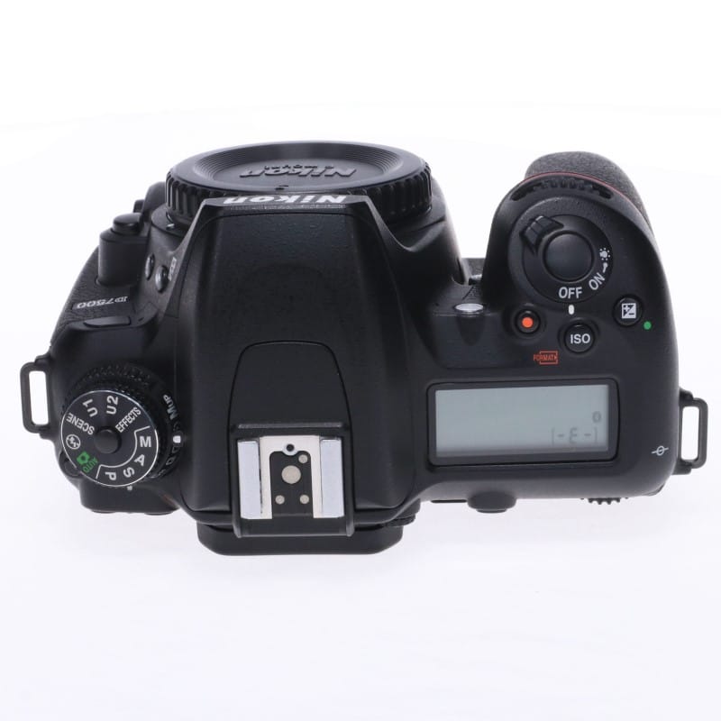 D7500 ボディ