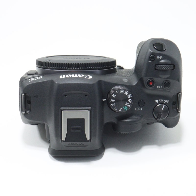 EOS R7