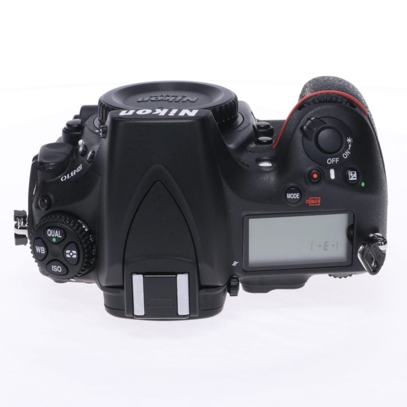 D810