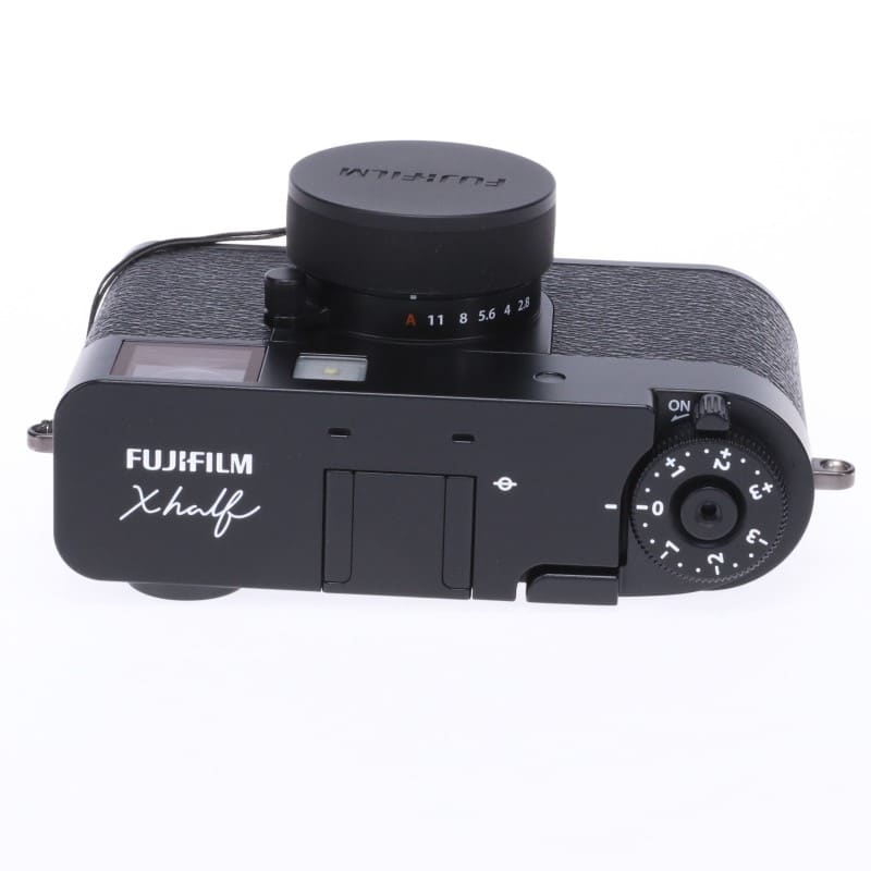 X half (FUJIFILM X-HF1) ブラック