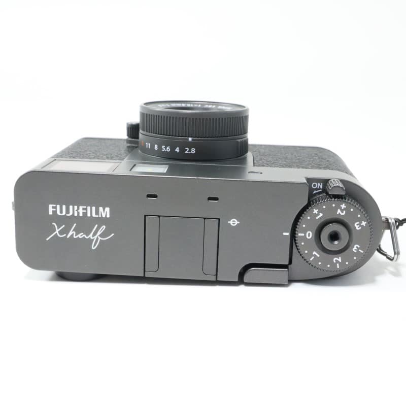 X half (FUJIFILM X-HF1) チャコールシルバー