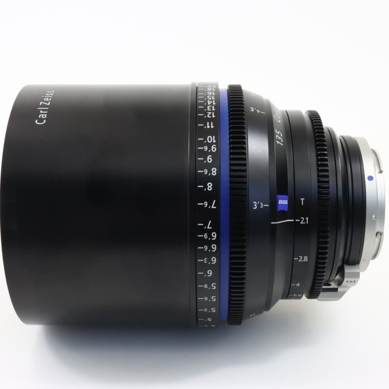 CP.2 135mm/T2.1 EF Feet [Compact Prime CP.2 EFマウント フィート表示]