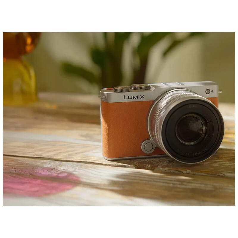 LUMIX S9 Wレンズキット キャメルオレンジ DC-S9W-D（2025年6月19日発売予定）
