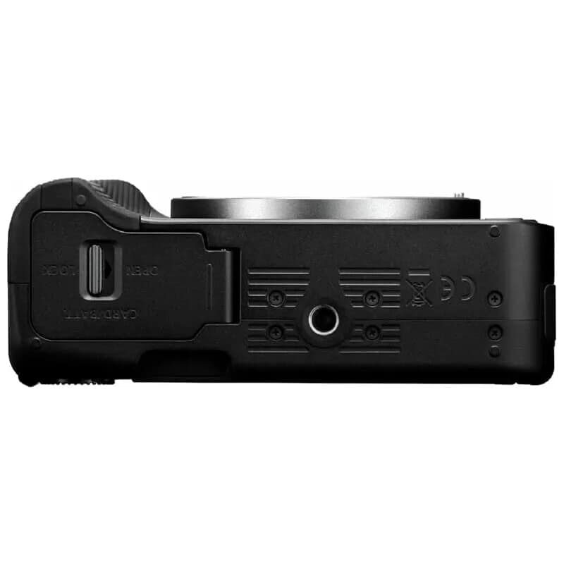 EOS R50 V ダブルズームキット(2025年12月中旬発売予定)