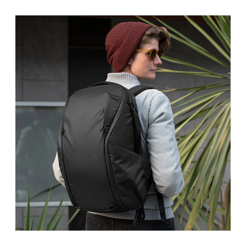 エブリデイ バックパック ジップ 15L ブラック BEDBZ-15-BK-2
