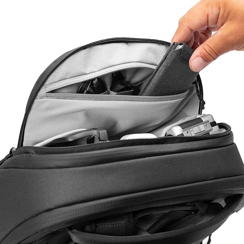 トラベル バックパック 30L ブラック BTR-30-BK-1
