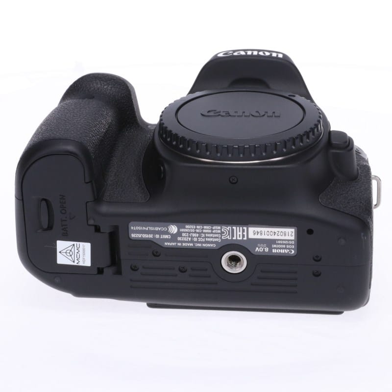 EOS 80D ボディー