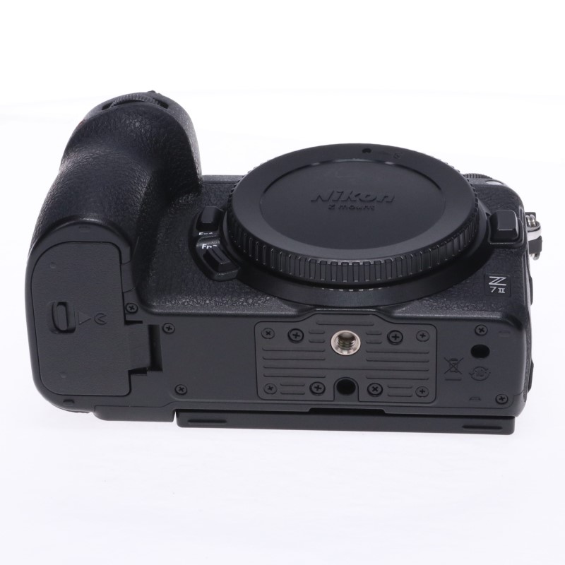 Nikon Z7II 中古 C2120117939968｜中古通販フジヤカメラ