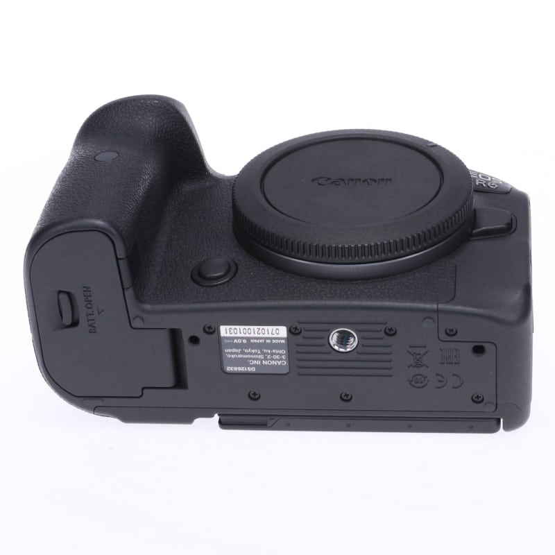 EOS R6 ボディー