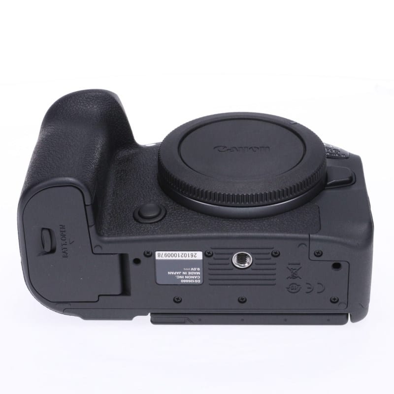 EOS R6 Mark II ボディー
