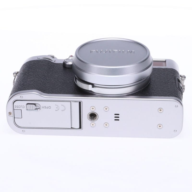 FUJIFILM X100F シルバー