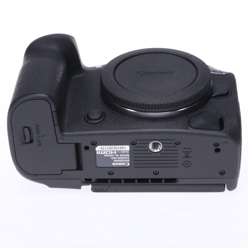 EOS R5 Mark II ボディー
