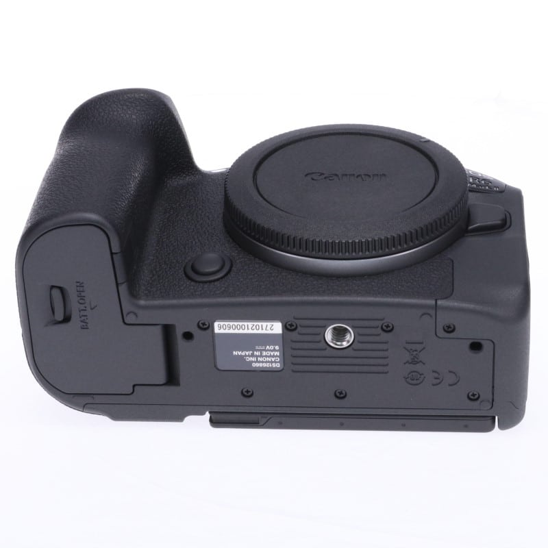EOS R6 Mark II ボディー