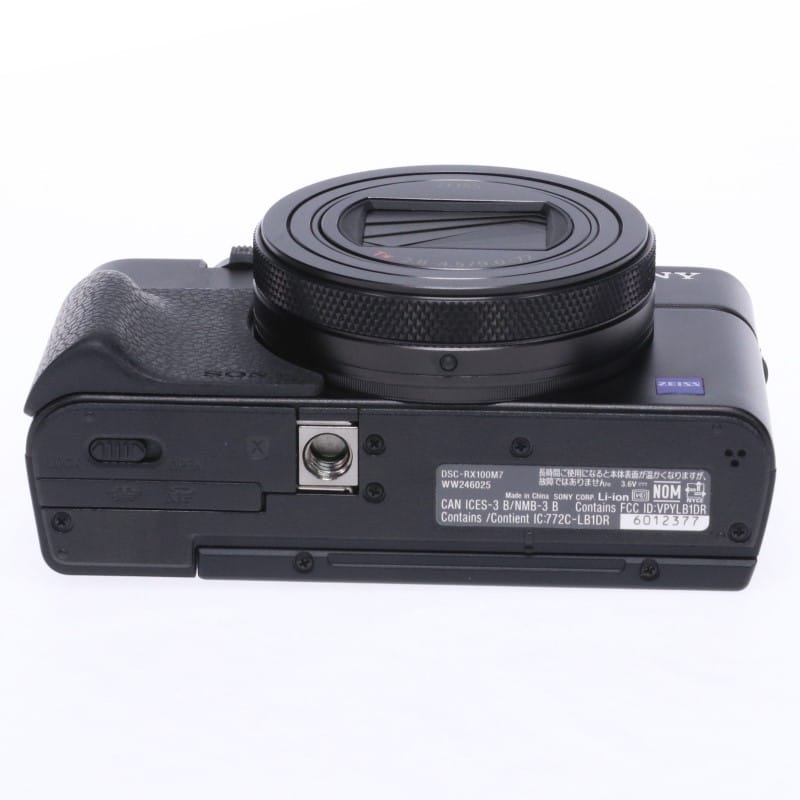 Cyber-shot RX100VII DSC-RX100M7