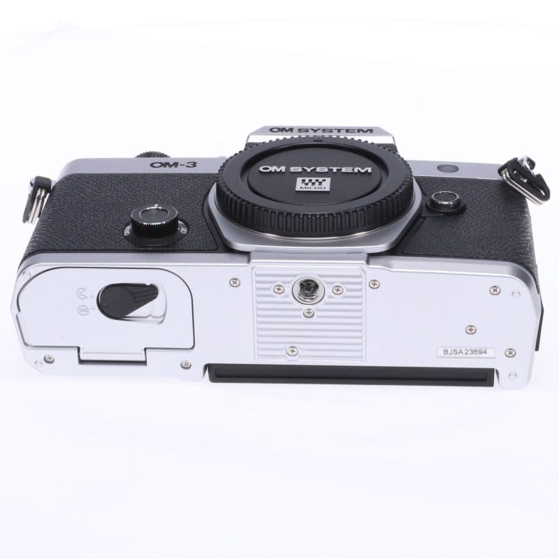 OM SYSTEM OM-3 ボディー シルバー