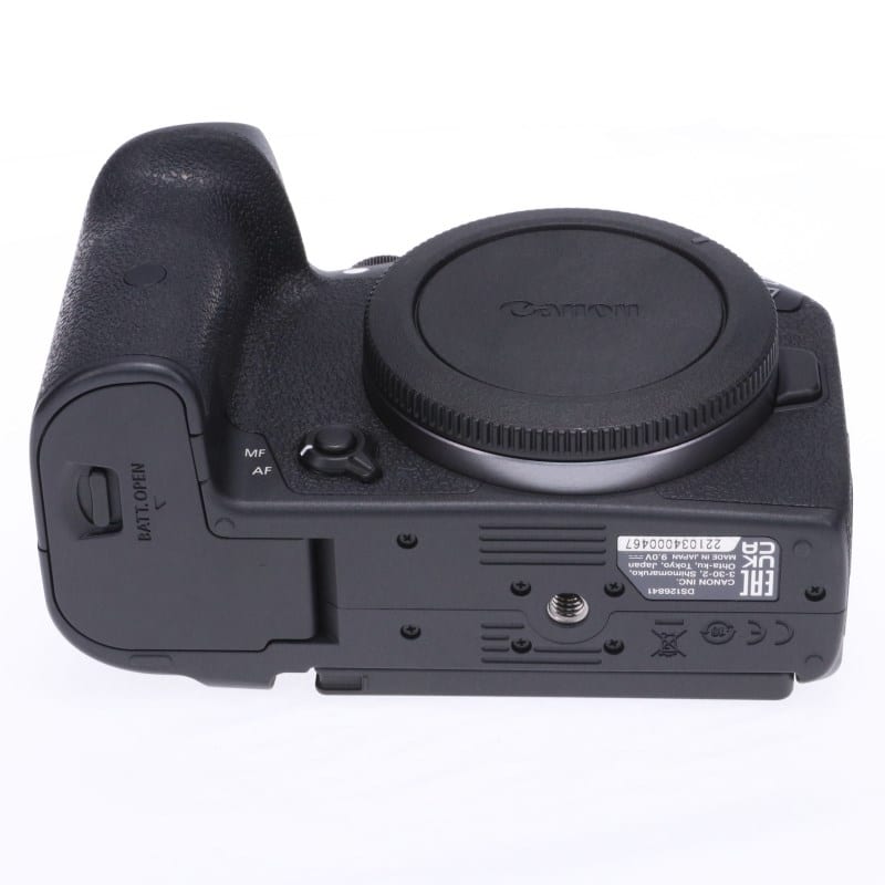 EOS R7 ボディー