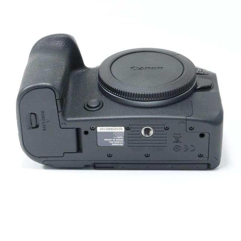 EOS R6 Mark II ボディー