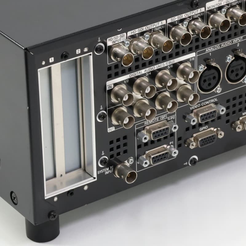 XDS-PD2000 [XDCAMプロフェッショナルメディアステーション]