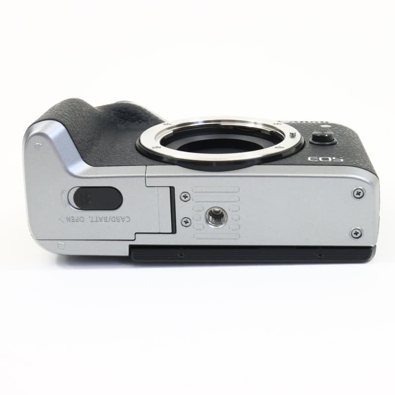 EOS M6 Mark II シルバー