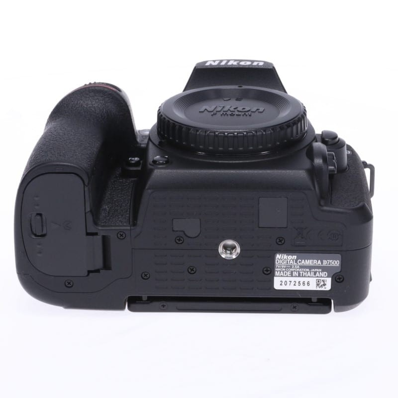 D7500 ボディ