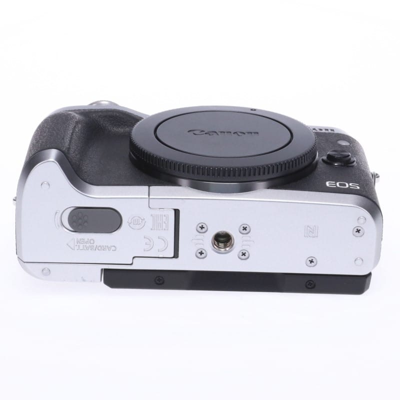 EOS M6 ボディー シルバー